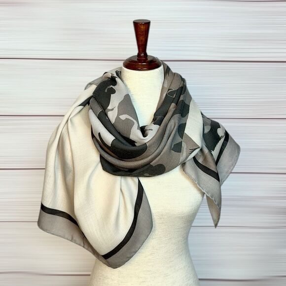 RANI ARABELLA Horse Racing Scarf Shawl Beige Taupe Cashmere Silk Wool ITALY 51” - Picture 9 of 15